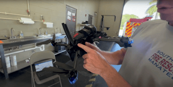 I vigili del fuoco di Southern Manatee danno prova di creatività e mostrano come hanno montato un G7 su un drone per il rilevamento di gas