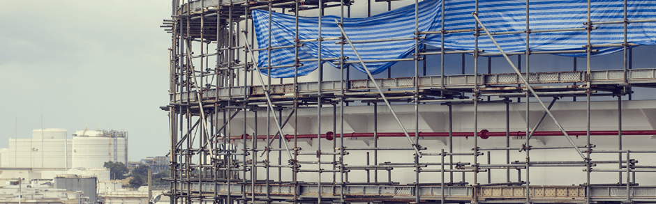 Dispositivo di sicurezza per lavoratori isolati con rilevamento delle cadute